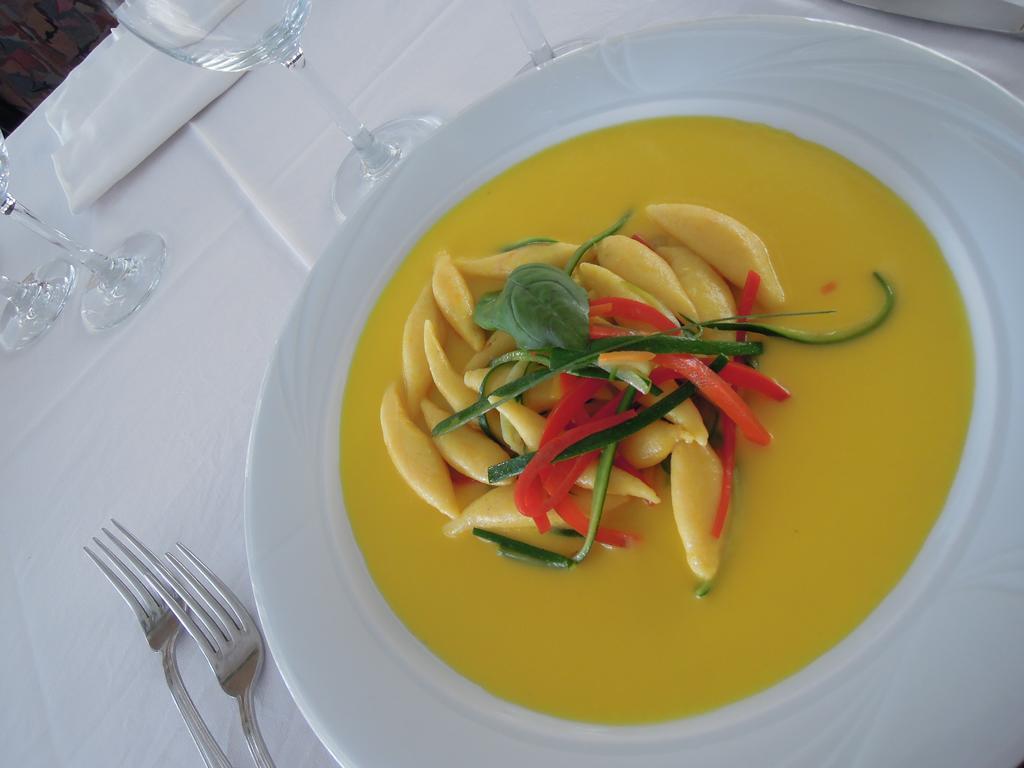 Hotel Conca Verde Линяно Сабиадоро Екстериор снимка